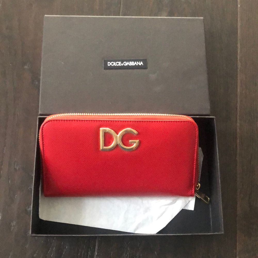 BNWT Dolce and Gabbana Zipper Wallet